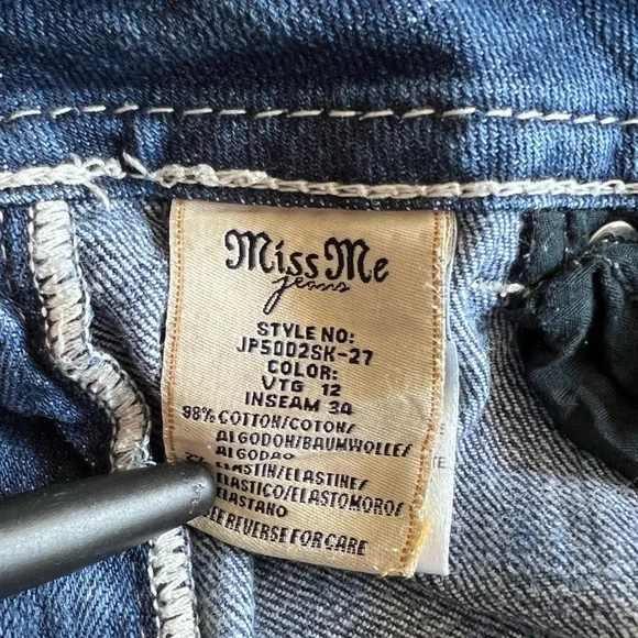 Y2K Miss Me Skinny Jeans - Distressed & Rhinestone Embellished - 29x32 - Picture 7 of 8